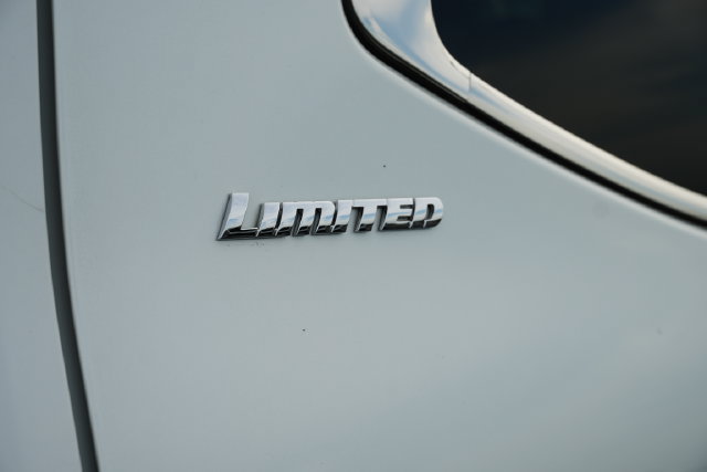 Used 2024 Toyota Tundra Limited AWD/4WD image 11