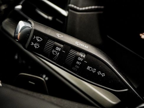 New 2026 Chevrolet Traverse LT w/ Midnight/Sport Edition image 30