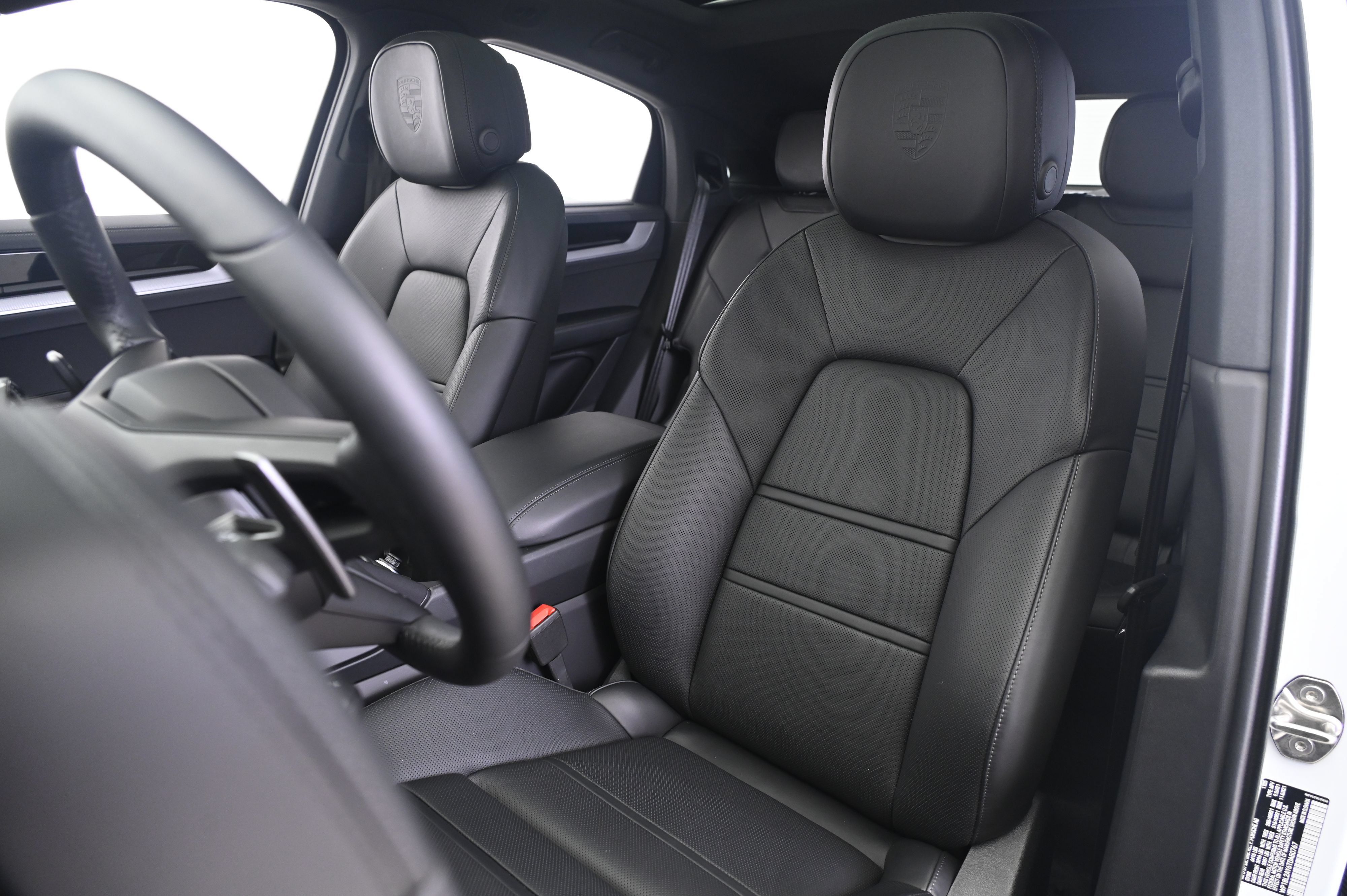 Certified 2026 Porsche Cayenne S AWD/4WD image 30