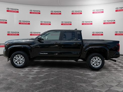 Used 2024 Toyota Tacoma SR5 AWD/4WD image 8
