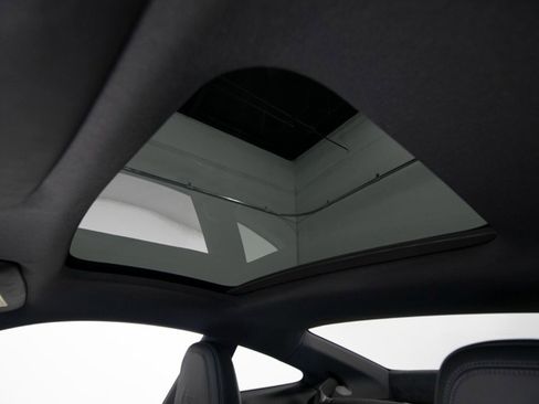 Used 2024 Porsche 911 Carrera T image 40