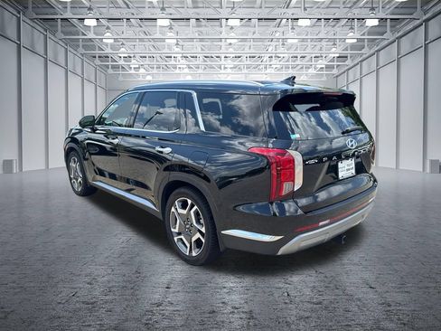 Used 2023 Hyundai Palisade Limited FWD image 5