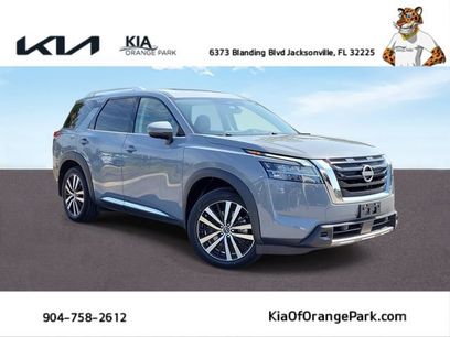 Used 2024 Nissan Pathfinder Platinum