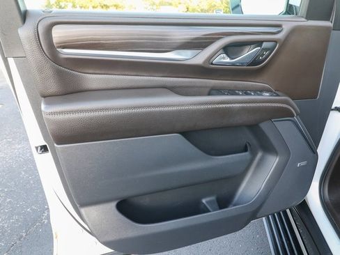 Used 2021 GMC Yukon XL Denali w/ Denali Ultimate Package image 13