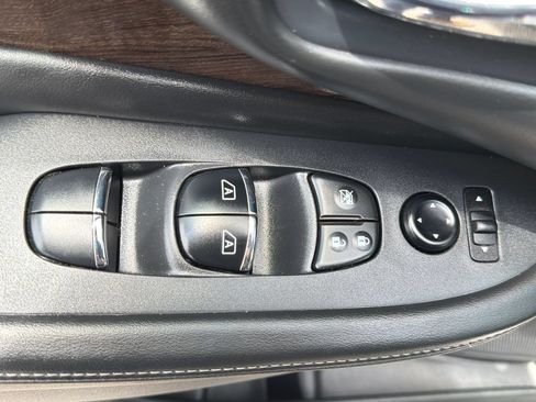 Used 2019 Nissan Murano Platinum w/ Cargo Package AWD/4WD image 30