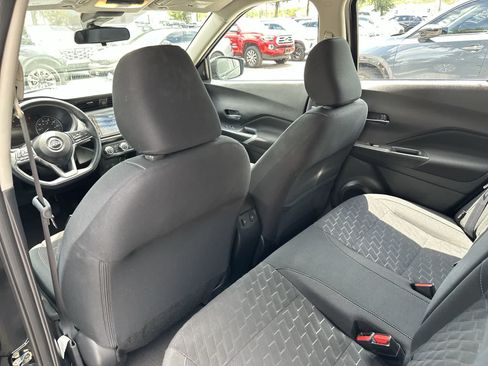 Used 2024 Nissan Kicks SV FWD image 18