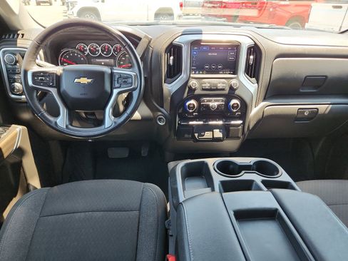 Used 2022 Chevrolet Silverado 1500 LT image 9