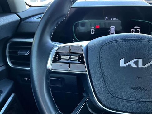 Used 2023 Kia Telluride S image 21