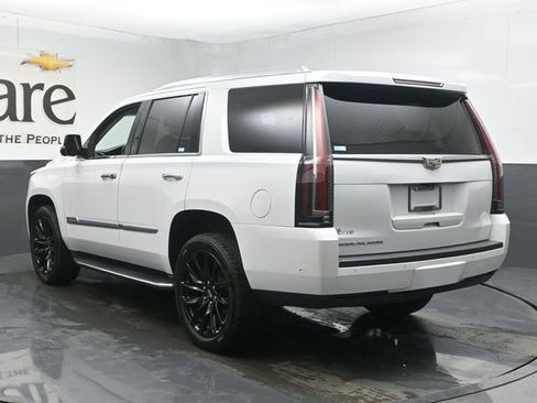 Used 2019 Cadillac Escalade Luxury image 38