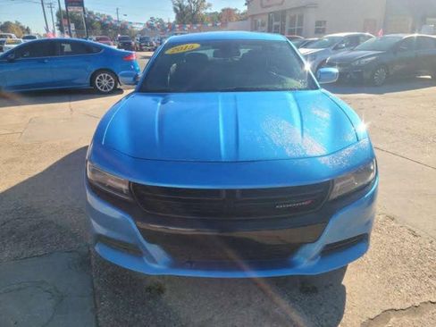 Used 2015 Dodge Charger R/T image 2