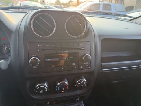 Used 2014 Jeep Patriot Sport FWD image 27