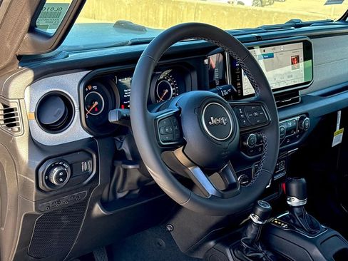 New 2026 Jeep Gladiator Sport AWD/4WD image 9