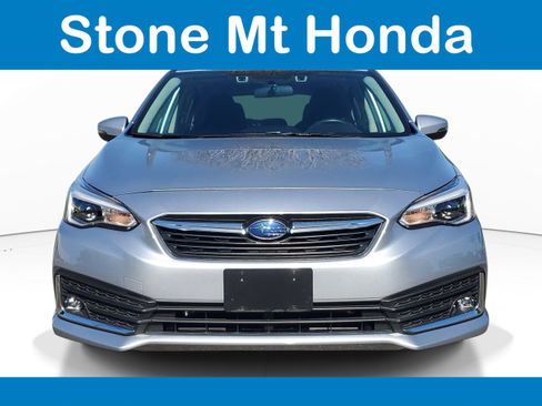 Used 2023 Subaru Impreza 2.0i Limited image 2