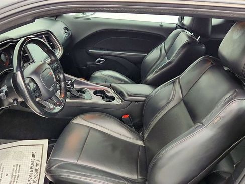 Used 2018 Dodge Challenger GT w/ Driver Convenience Group image 21