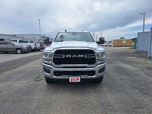 Used 2024 RAM 2500 Big Horn w/ Off Road Package AWD/4WD image 9