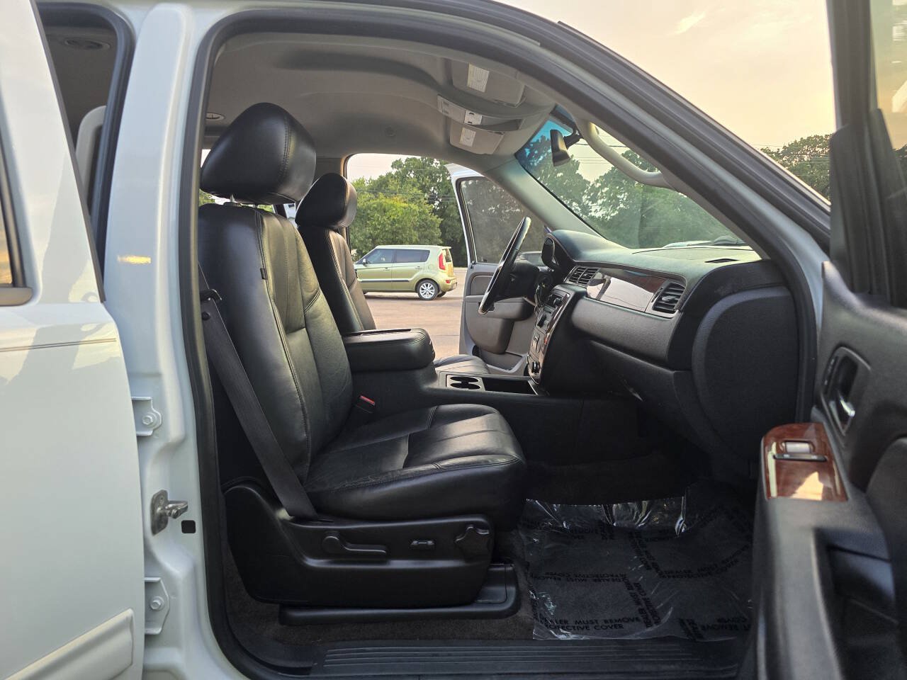 Used 2012 Chevrolet Tahoe LT w/ Texas Edition RWD image 21