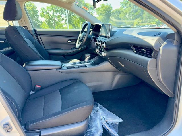 Used 2021 Nissan Sentra SV FWD image 8