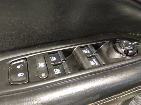 Used 2018 Jeep Compass Latitude w/ Cold Weather Group AWD/4WD image 27