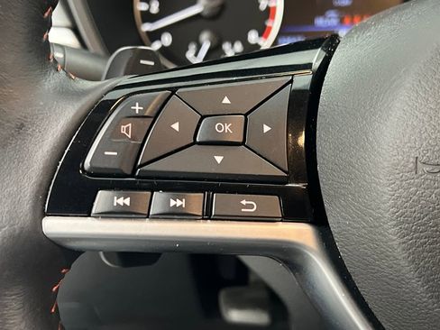 Used 2025 Nissan Altima 2.5 SR image 37