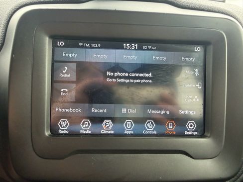 Used 2020 Jeep Renegade Trailhawk w/ Cold Weather Group AWD/4WD image 38