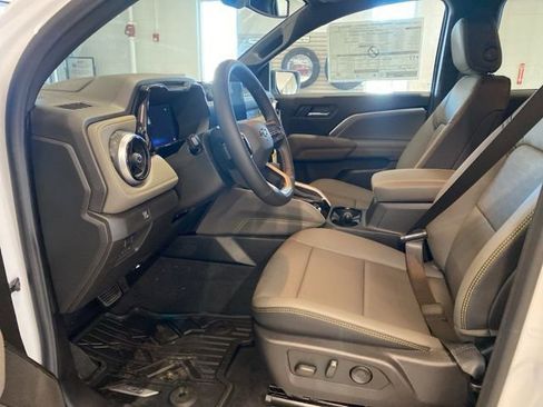 New 2026 Chevrolet Colorado ZR2 w/ Technology Package AWD/4WD image 23