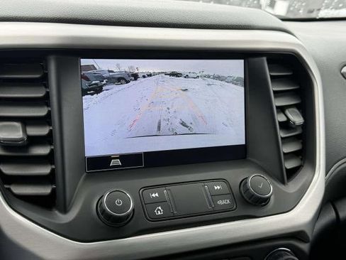 Used 2023 GMC Acadia SLT image 27