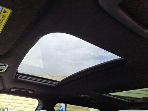 Used 2024 Kia EV9 GT-Line image 14