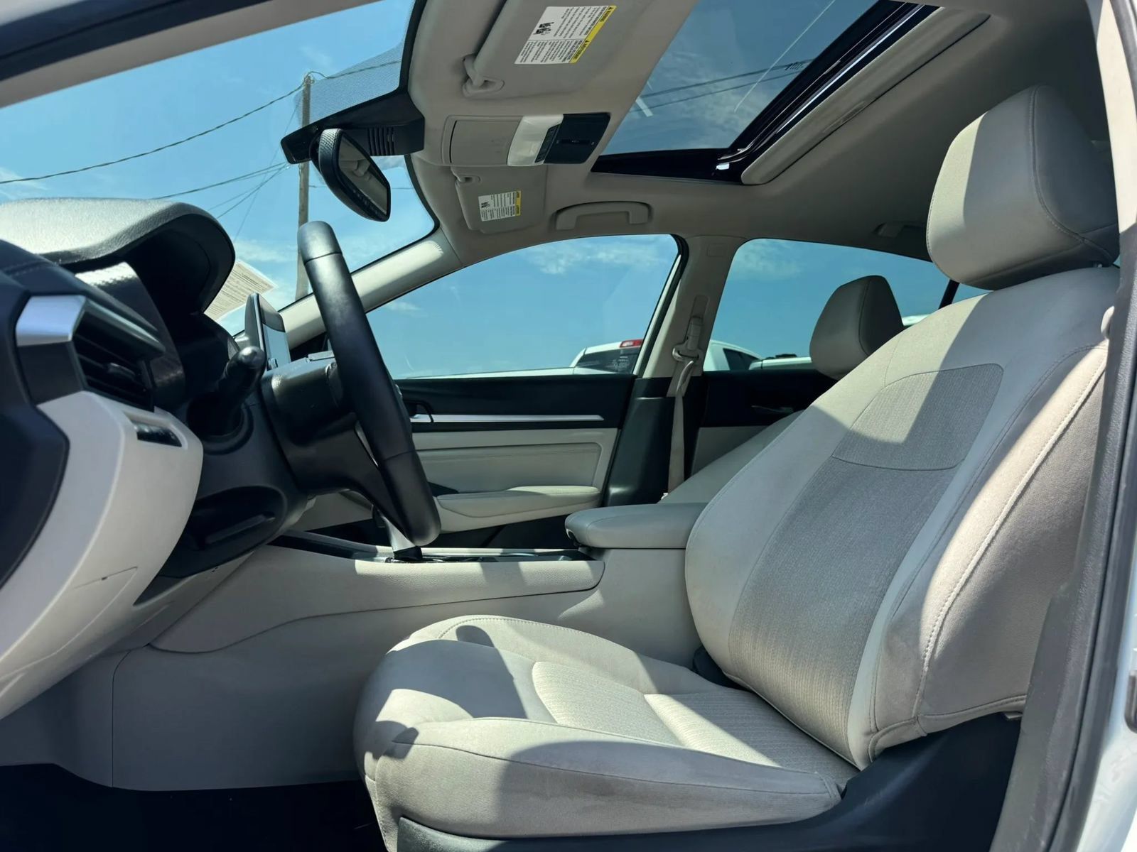 Used 2019 Nissan Altima 2.5 SV FWD image 21