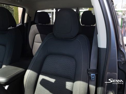 Used 2018 GMC Canyon SLE w/ SLE Convenience Package image 25