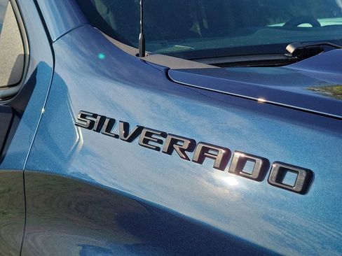 Used 2022 Chevrolet Silverado 1500 Custom w/ LPO, Dark Essentials Package RWD image 8
