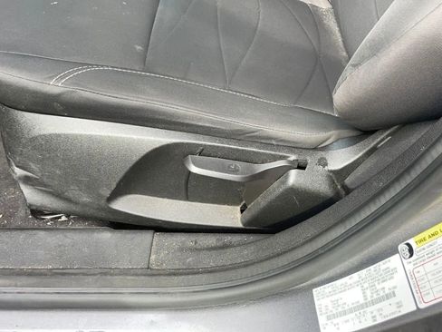 Used 2014 Ford Fiesta SE FWD image 6