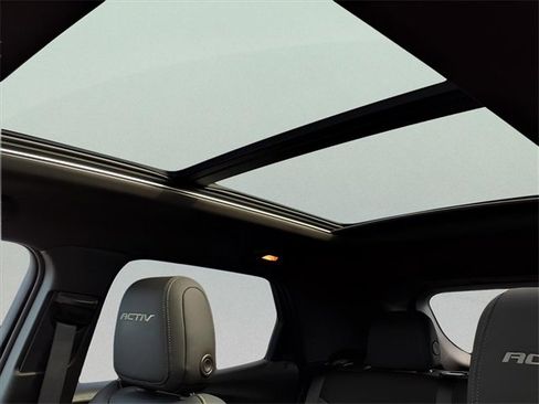 Used 2025 Chevrolet TrailBlazer ACTIV w/ Convenience Package image 16