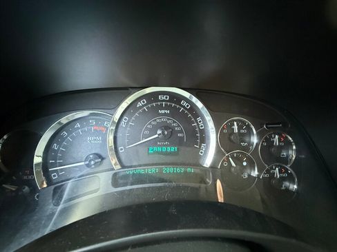 Used 2004 Cadillac Escalade AWD image 20