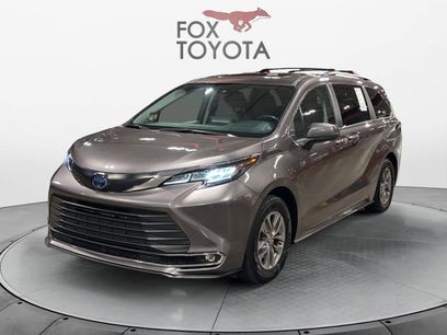 Used 2023 Toyota Sienna XLE