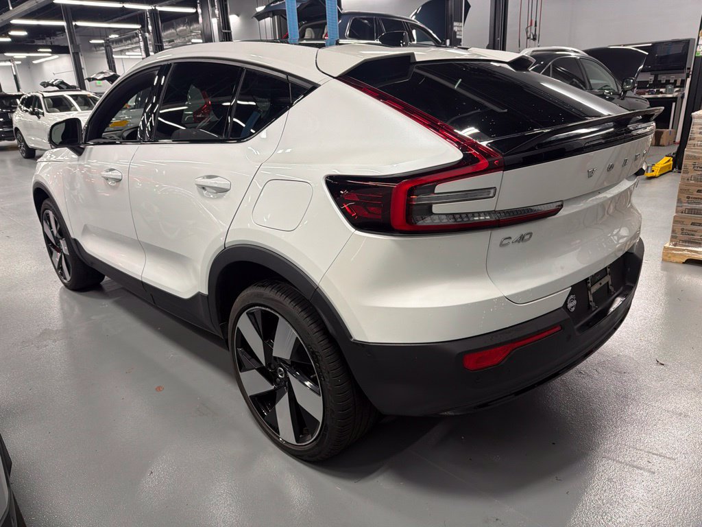 Used 2023 Volvo C40 P8 Recharge Ultimate AWD/4WD image 2