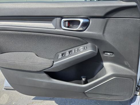 Used 2022 Honda Civic Sport image 19