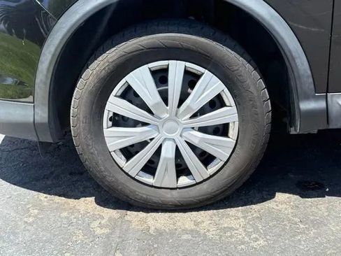 Used 2019 Nissan Rogue Sport S FWD image 27