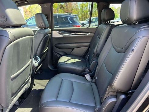Used 2023 Cadillac XT6 Premium Luxury AWD/4WD image 14