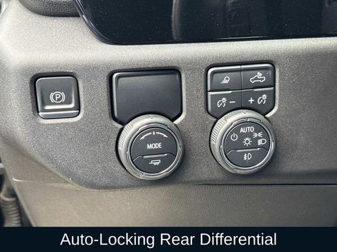 Used 2023 Chevrolet Silverado 1500 LTZ RWD image 28