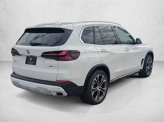 New 2026 BMW X5 sDrive40i w/ Climate Comfort Package video 2