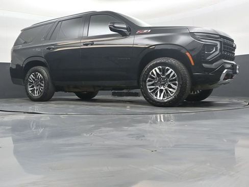 Used 2025 Chevrolet Tahoe Z71 AWD/4WD image 36