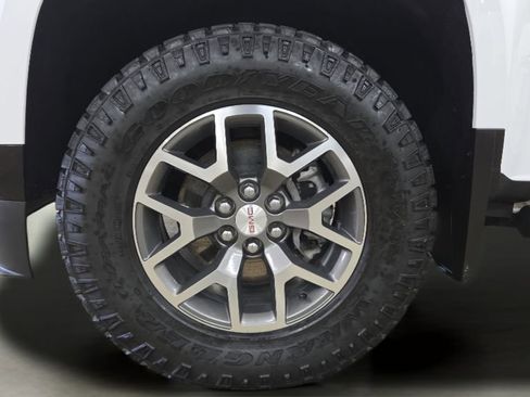 Used 2022 GMC Canyon AT4 w/ Trailering Package image 33