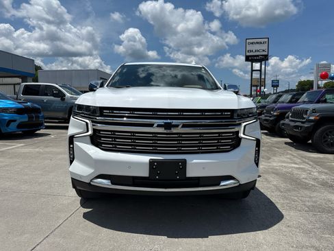 Used 2023 Chevrolet Tahoe Premier AWD/4WD image 2