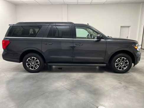 Used 2024 Ford Expedition Max XLT image 8