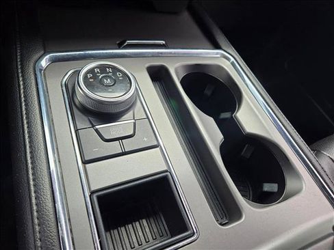 Used 2021 Ford Expedition XLT RWD image 12