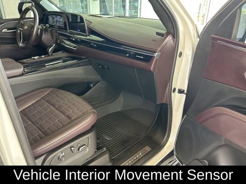 Used 2024 Cadillac Escalade V AWD/4WD image 36