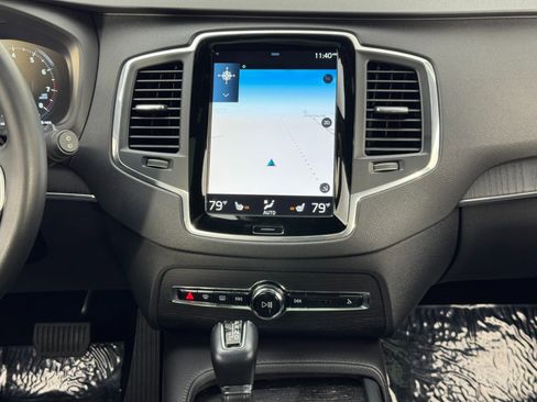 Used 2020 Volvo XC90 T6 Momentum image 21