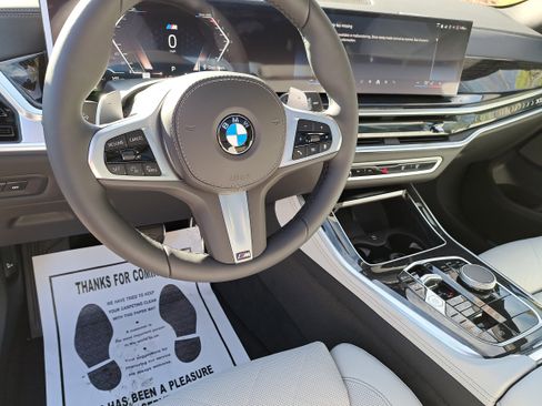 New 2026 BMW X5 xDrive40i w/ M Sport Package image 18
