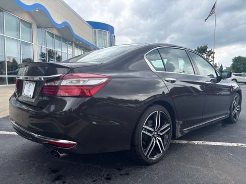 Used 2016 Honda Accord Sport image 6