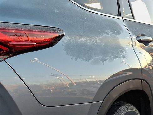 Certified 2022 Toyota Highlander LE image 7